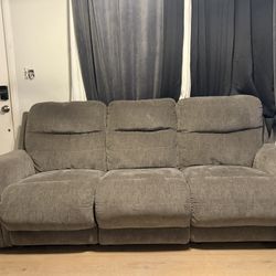 Reclinable Couches 