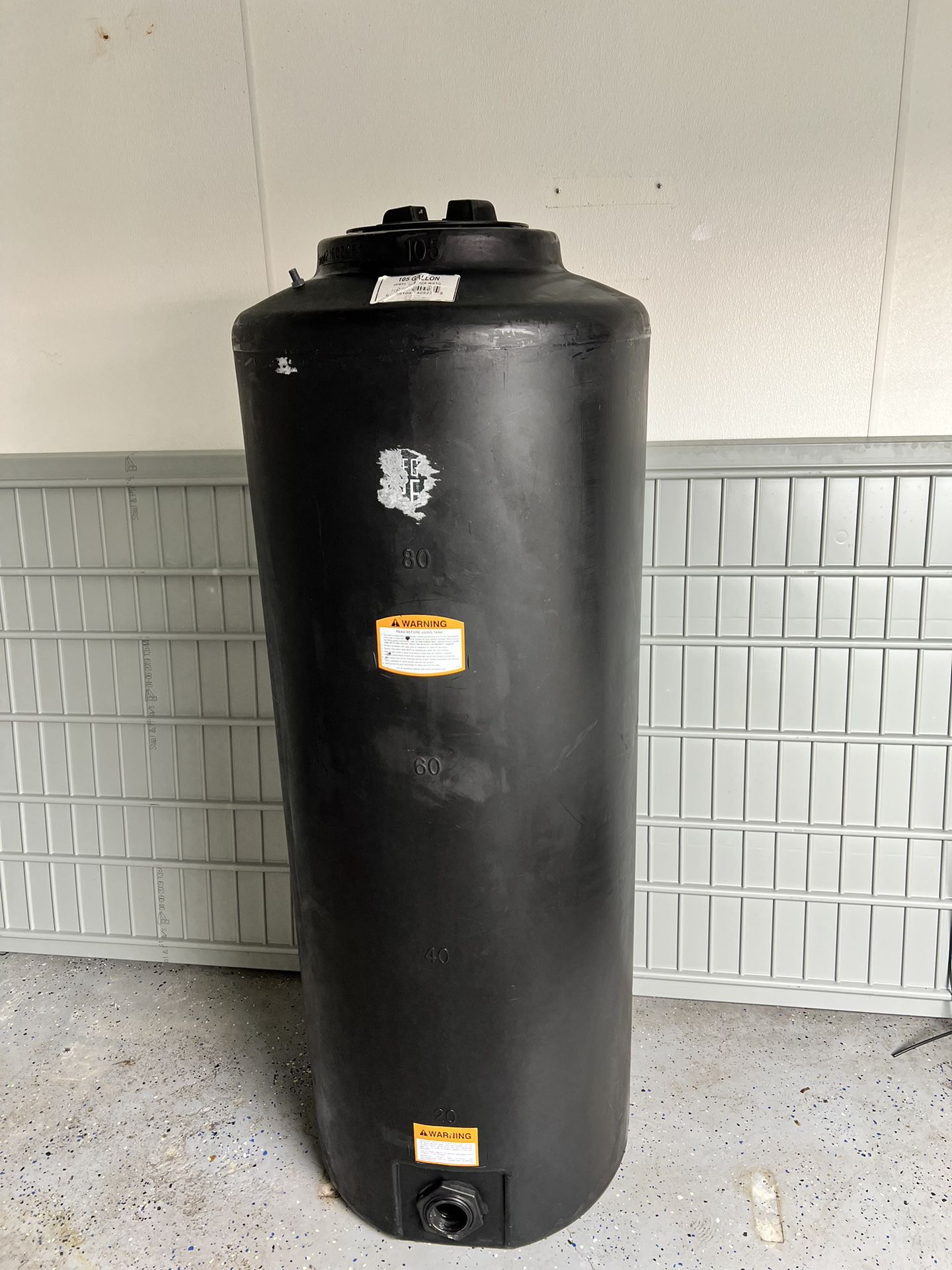 105 Gallon Rotational molding Water Tank