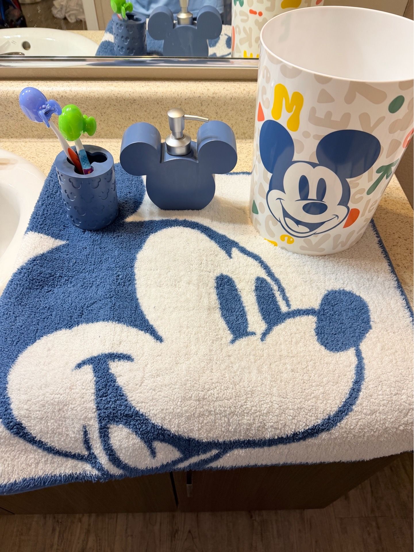 Mickey Mouse Toddler Bathroom Set