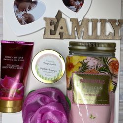 Mothers Day Gift Set With Heart Family Picture Frame