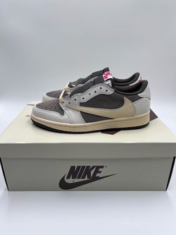 Travis scott reverse mocha Jordan 1 low