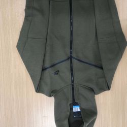Brand New Nike Tech Green With Tags Size M