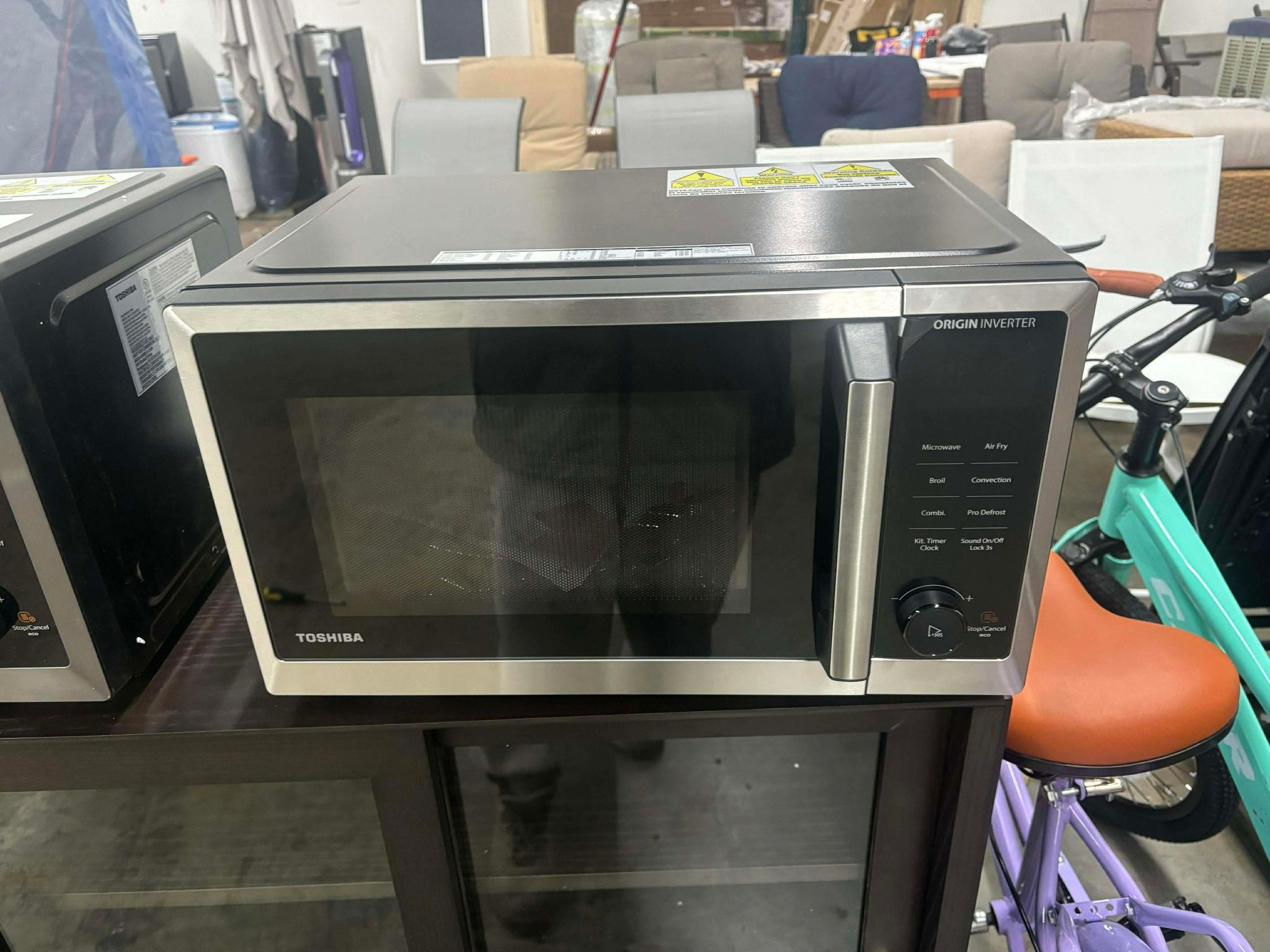 Toshiba 6-in-1 Inverter Microwave Oven Air Fryer Combo, 0.9 cu.ft, 11.3 Turntable, 27 Auto Menu, Stainless Steel