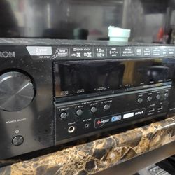 Denon AV Receiver AVR-S750H  Never Used At All