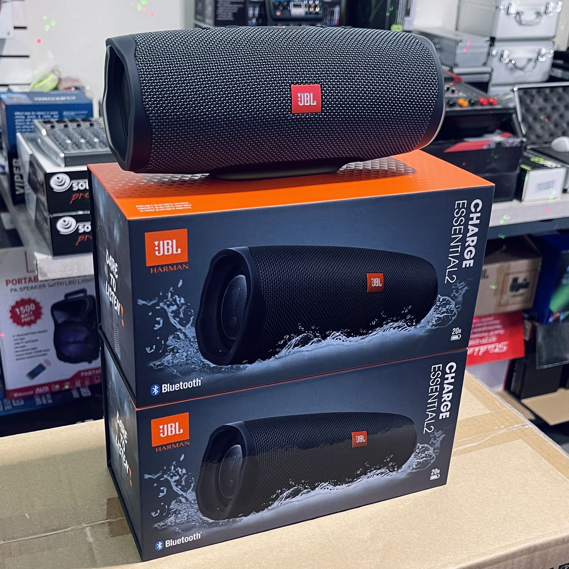 JBL Charge Essential 2.  20 hour of battery. Waterproof, and Powerbank. Brand new!! 