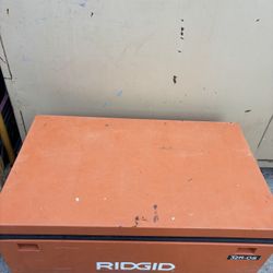 RIDGID 32 in. W x 19 in. D x 18.25 in. H Portable Storage Chest Jobsite Box