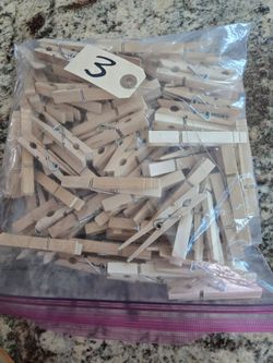 Clothes pins