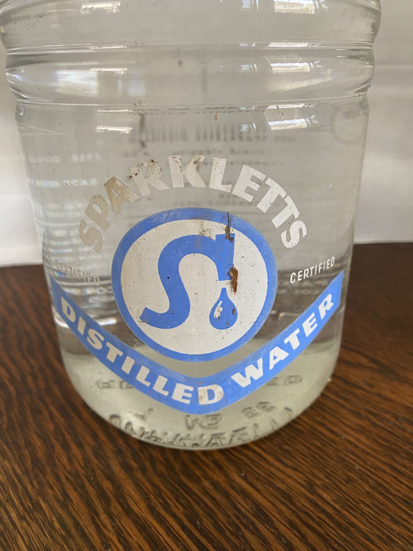 1/2 Gallon Glass Bottle With Cap