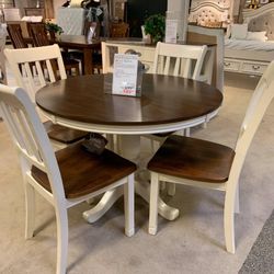 Whitesburg Brown/Cottage White Round Dining Room Set / Dining table and Chairs 