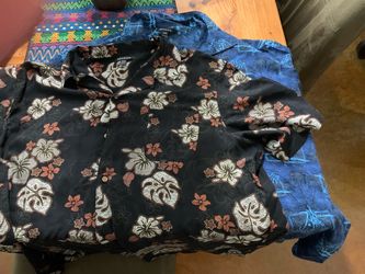 2 Mens XL George Brand Short Sleeve Shirts - Make Offer