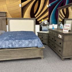 Queen Bedroom Set