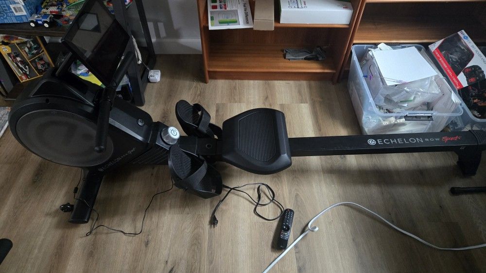 Echelon Rowing machine
