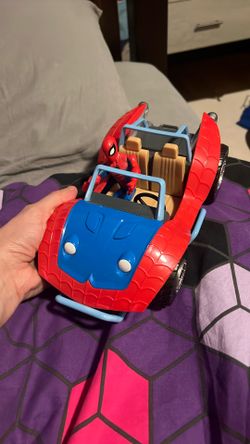 Spiderman Car And Spiderman Toy