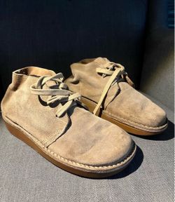American Eagle Outfitters Men's Suede Chukka Boots in Light Brown