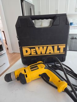 DeWalt DWD 110 3/8 VSR Corded Drill