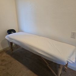 Massage Table 