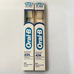 2 Vintage 1985 Oral B 35 Adult Small 4 Row Toothbrush Soft Bristles Blue&Clear