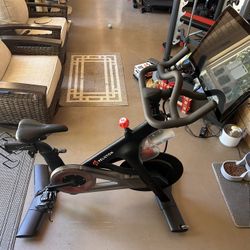 Peloton Bike 