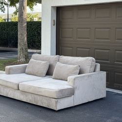 Huge Couch/Sofa - Beige - Microfiber - Delivery Available 🚛