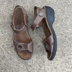 Cobb Hill New Balance Brown Leather Adjustable Strap Sandals Women's Size 7M