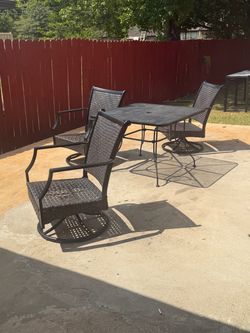 Patio set table