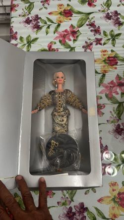 BARBIE / CHRISTIAN DIOR / LIMITED EDITION