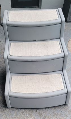 Pet steps