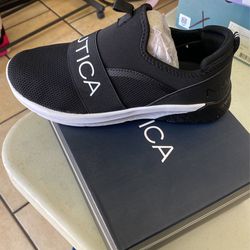 Náutica Athletic Shoes