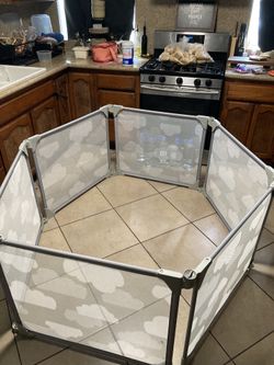 PlayView Expandable Enclosure