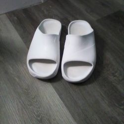 Men's Jordan Slides Size 11
