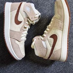 Air Jordan 1 CMFT 2 Sz 8