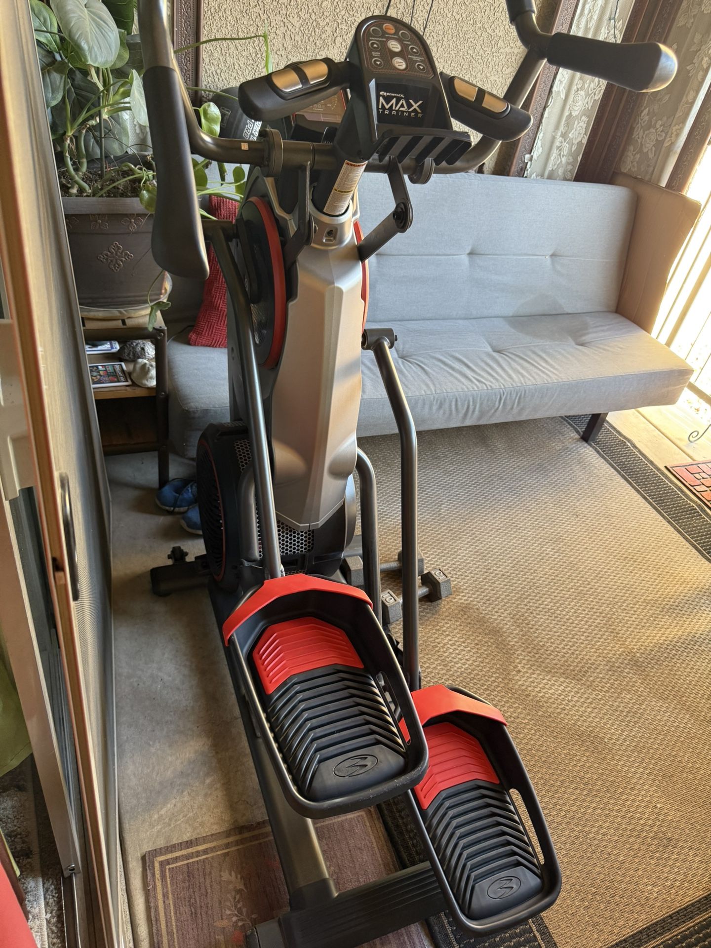 Bowflex M5 Programmable Elliptical Excersise Machine
