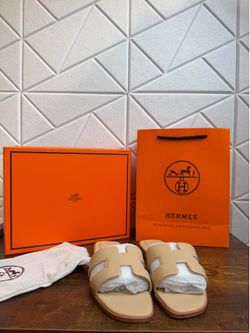 Hermès Women Sandals