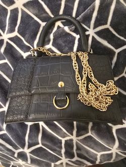 Pattern purse