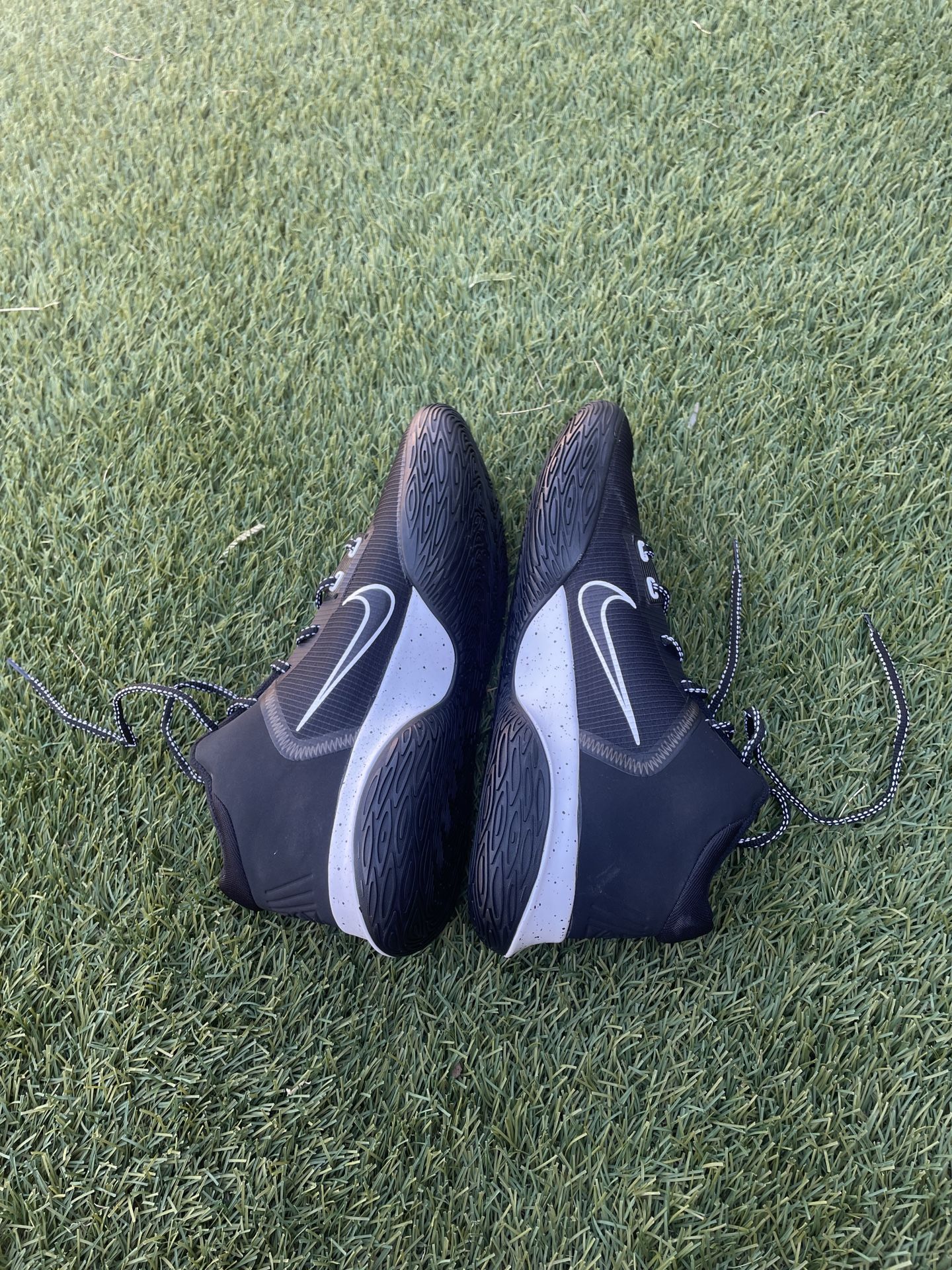 Nike Kyrie Flytrap Black White Size 12