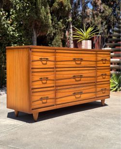 Mid Century Modern 9 Drawer Triple Wood Dresser Credenza – Vintage Lowboy