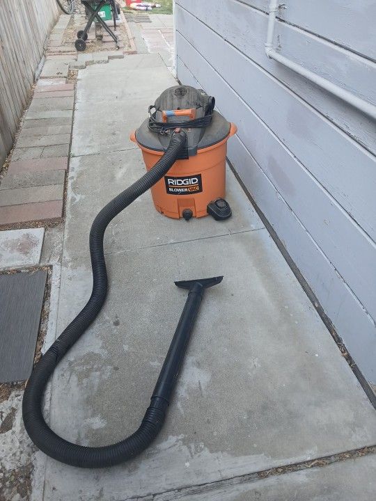 RIDGED BLOWER VAC