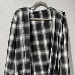 BLACK AND WHITE FLANNEL