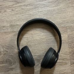 Beats Solo 4 Bluetooth Wireless Headphones 
