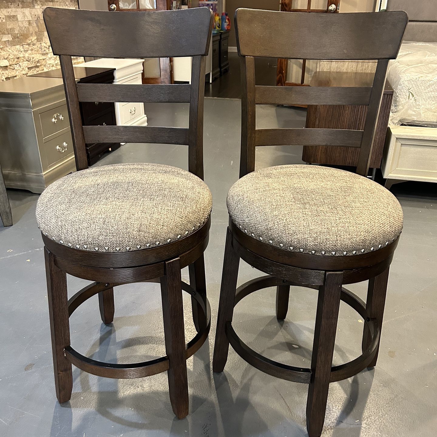 New Counter Height Stool Set (2) 