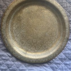 SIGNED BRASS HAND HAMMERED CHARGER 