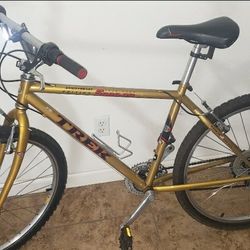Vintage TREK SnapOn 80th Anniversary (2000)