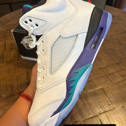 Air Jordan 5 Grape 2025 GS size 6y