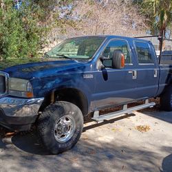 2004 F250 4x4 Lariat Lift Gate