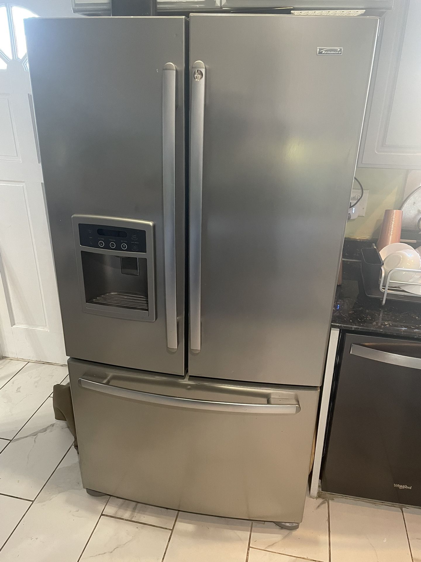 Kenmore Refrigerator 