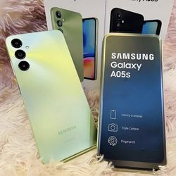 Samsung Galaxy A05s, New, Light Green and Black 