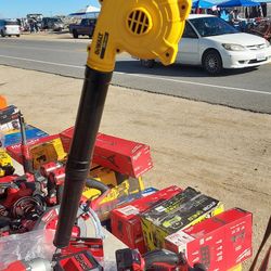 Dewalt  20VMAX Cordless
Compact Jobsite
Blower 135 MPH
100 CFM (Tool
Only)