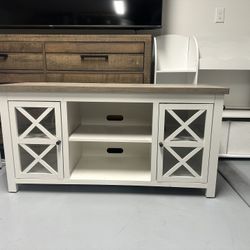 TV Console/Stand