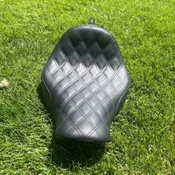 Saddlemen solo Seat Off Of Harley Davison