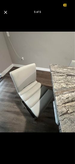 Dinning table set of 6